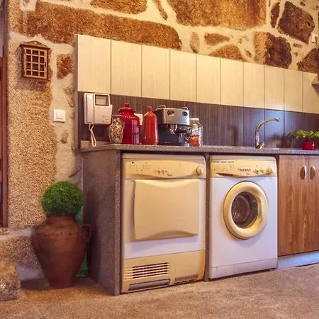 2 Bedrooms House With Furnished Terrace And Wifi At 2 Km Away From The Сasa de vacaciones