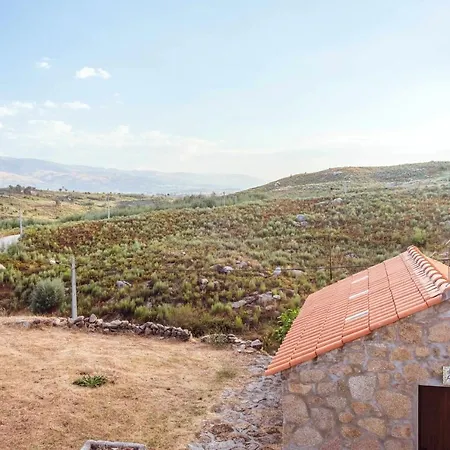 2 Bedrooms House With Furnished Terrace And Wifi At 2 Km Away From The * Fornos de Algodres